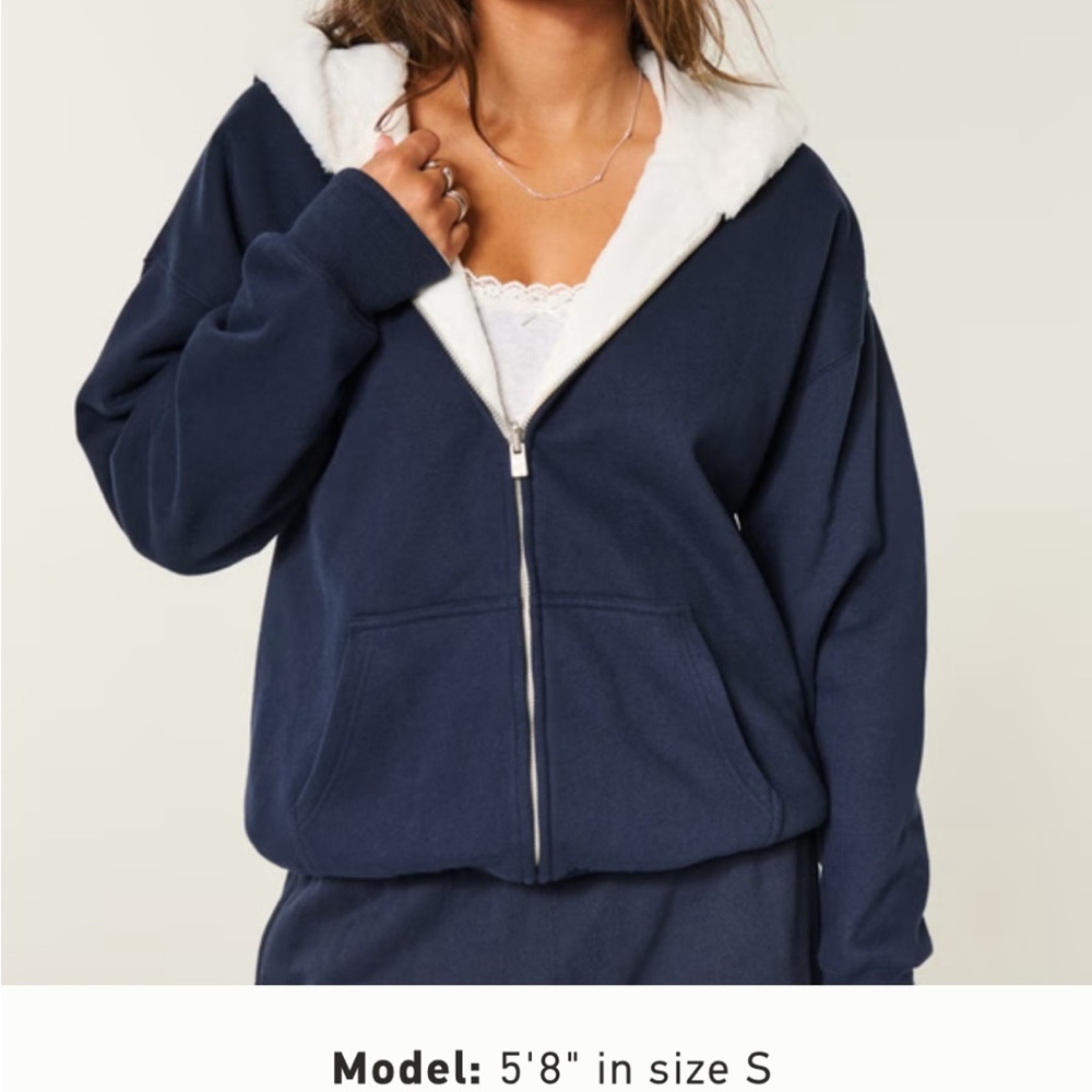 Hollister Navy Blue Zip-Up reversible Jacket with White fur new with tags womens